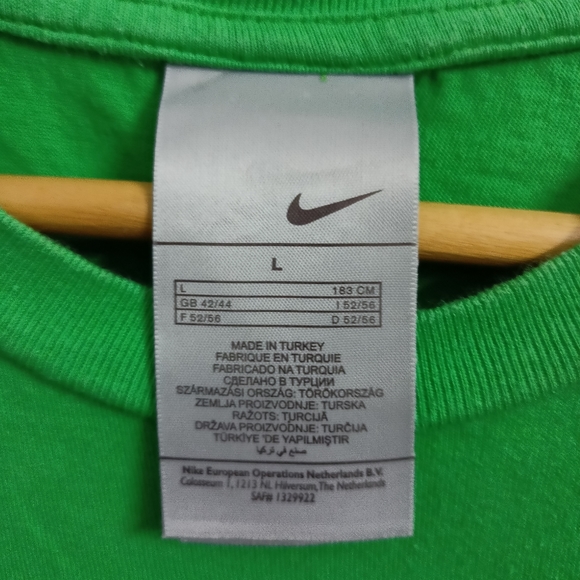 NIKE AUTHENTIC LIGHT GREEN 💚 ROUND NECK TSHIRT FOR MEN'S AND WOMEN'S - Picture 4 of 6